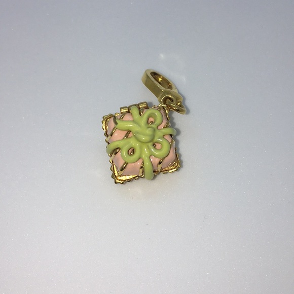 Juicy Couture Jewelry - Juicy Couture Petite Four Charm Juicy Couture Jewelry - Juicy Couture Petite Four Charm